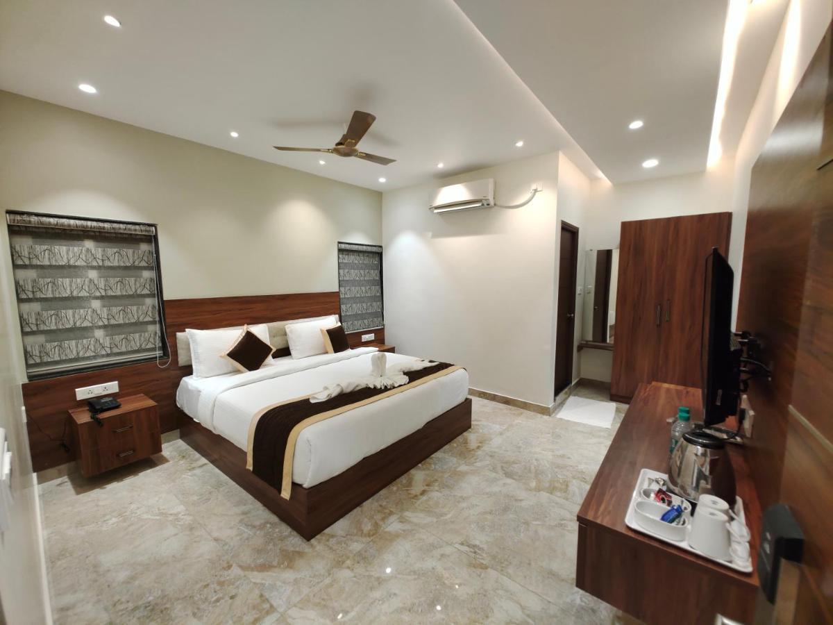 Hotel Thousand Pillars Warangal Exterior foto
